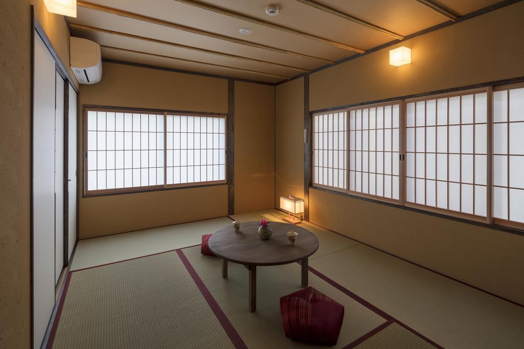 Вилла Yoitsubaki Machiya House Киото Экстерьер фото