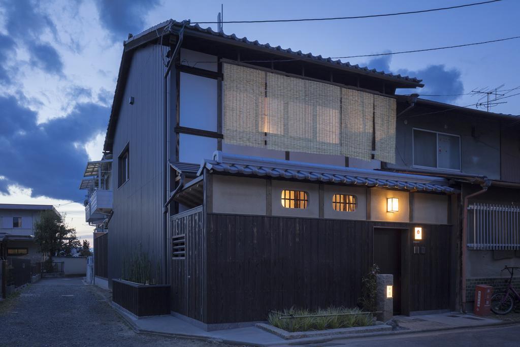 Вилла Yoitsubaki Machiya House Киото Экстерьер фото
