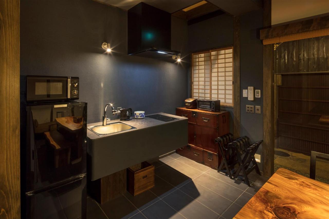 Вилла Yoitsubaki Machiya House Киото Экстерьер фото