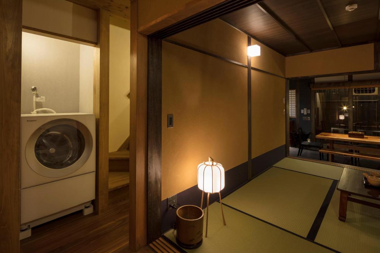Вилла Yoitsubaki Machiya House Киото Экстерьер фото